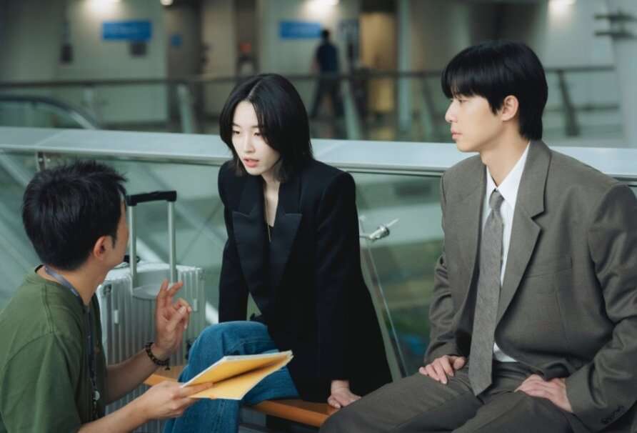 Besides Park Seo joon and Won Ji an, other cast members of the Korean drama include Lee El as Seo Ji yeon, Lee Joo young as Park Se young, Kang Ki doong as Cha Woo sik, surely tomorrow season Jo Min gook as Lee Jung min, Jeong Ha jin as Nam Bo ra, and Kim Mi kyung as Jo Nam sook. kim ji-won