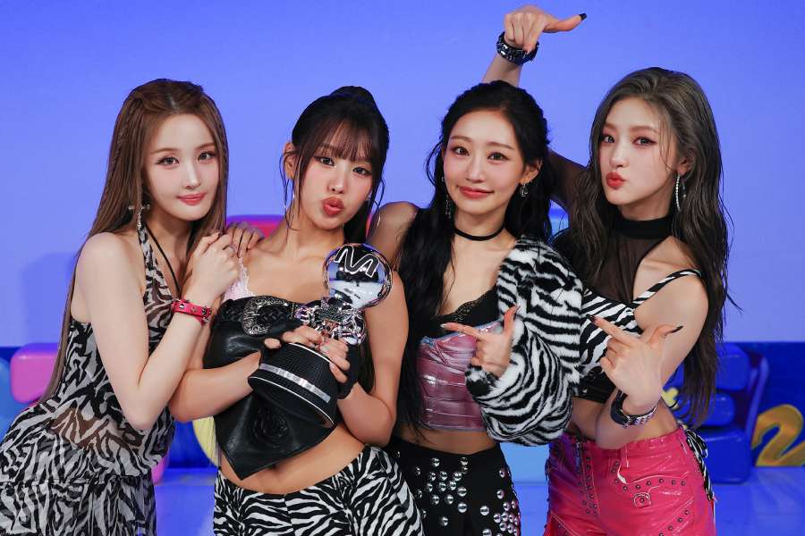 Watch: KISS OF LIFE Takes 1st Win For "Who is she" On "M Countdown"; Performances By TXT, MODYSSEY, And More | Soompi